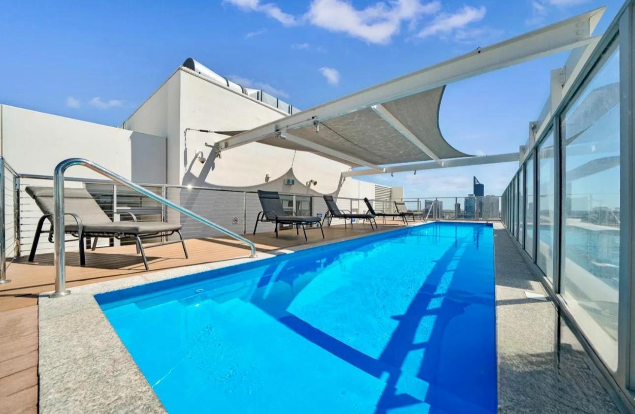 In The City Perth 1B1B Pool And Nice View Exterior foto